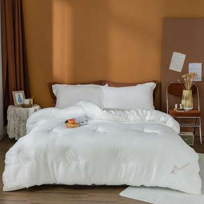 Wholesale Customized Business Hotel Microfiber Quilt Microsuede Softness for All Season